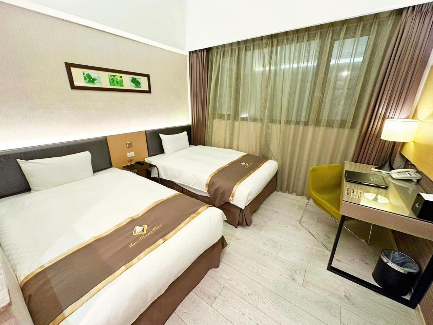 Tsun Huang Hotel Chiayi Kamer foto